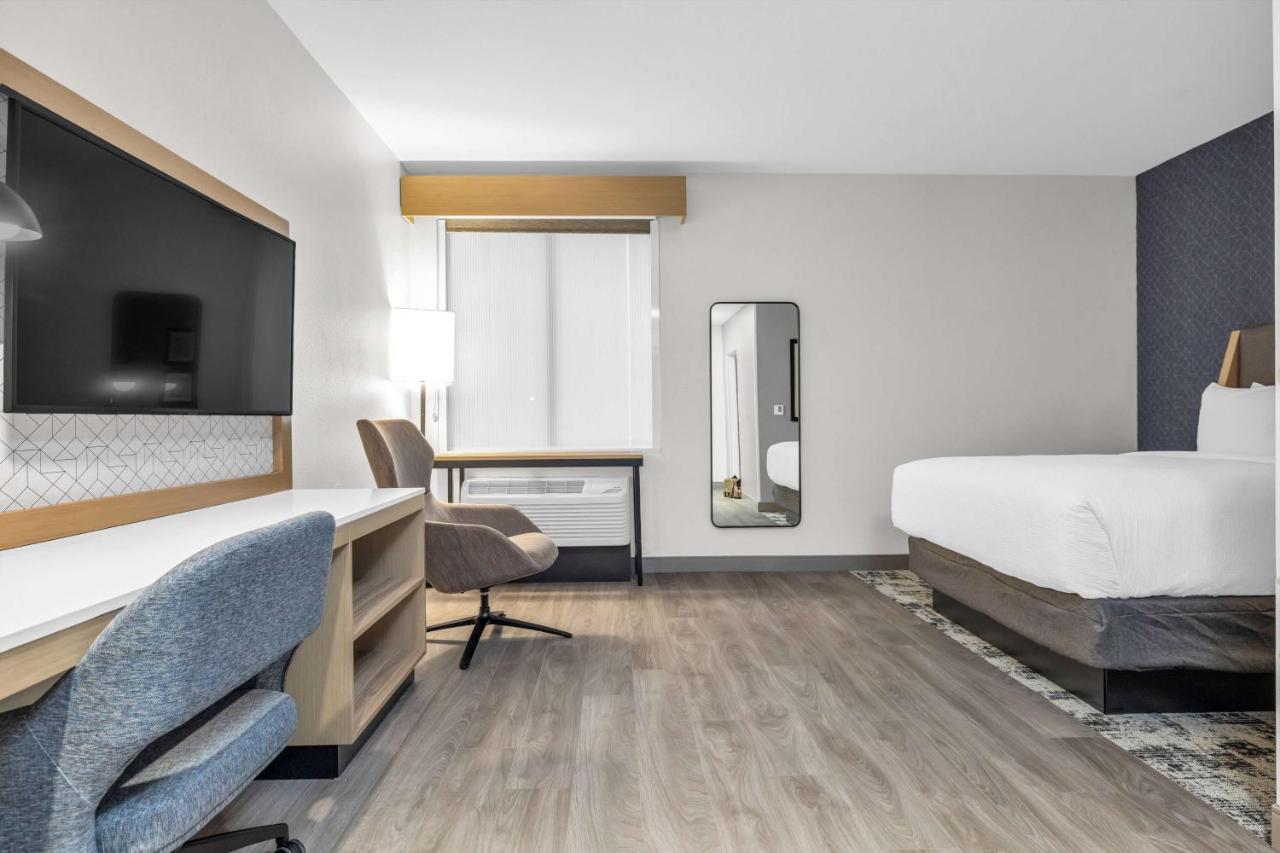 La Quinta Inn & Suites By Wyndham San Jose Airport-Downtown Zewnętrze zdjęcie