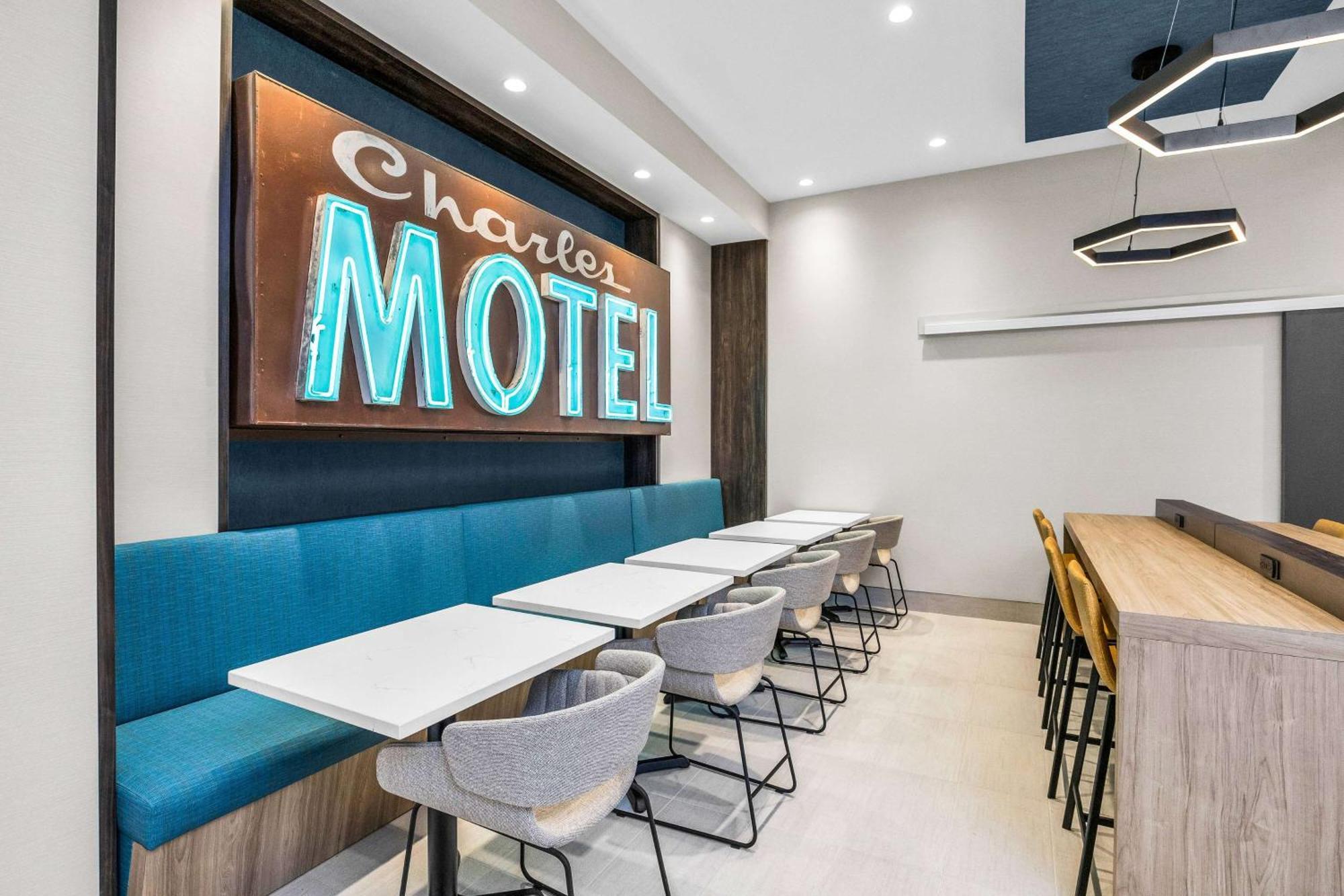 La Quinta Inn & Suites By Wyndham San Jose Airport-Downtown Zewnętrze zdjęcie