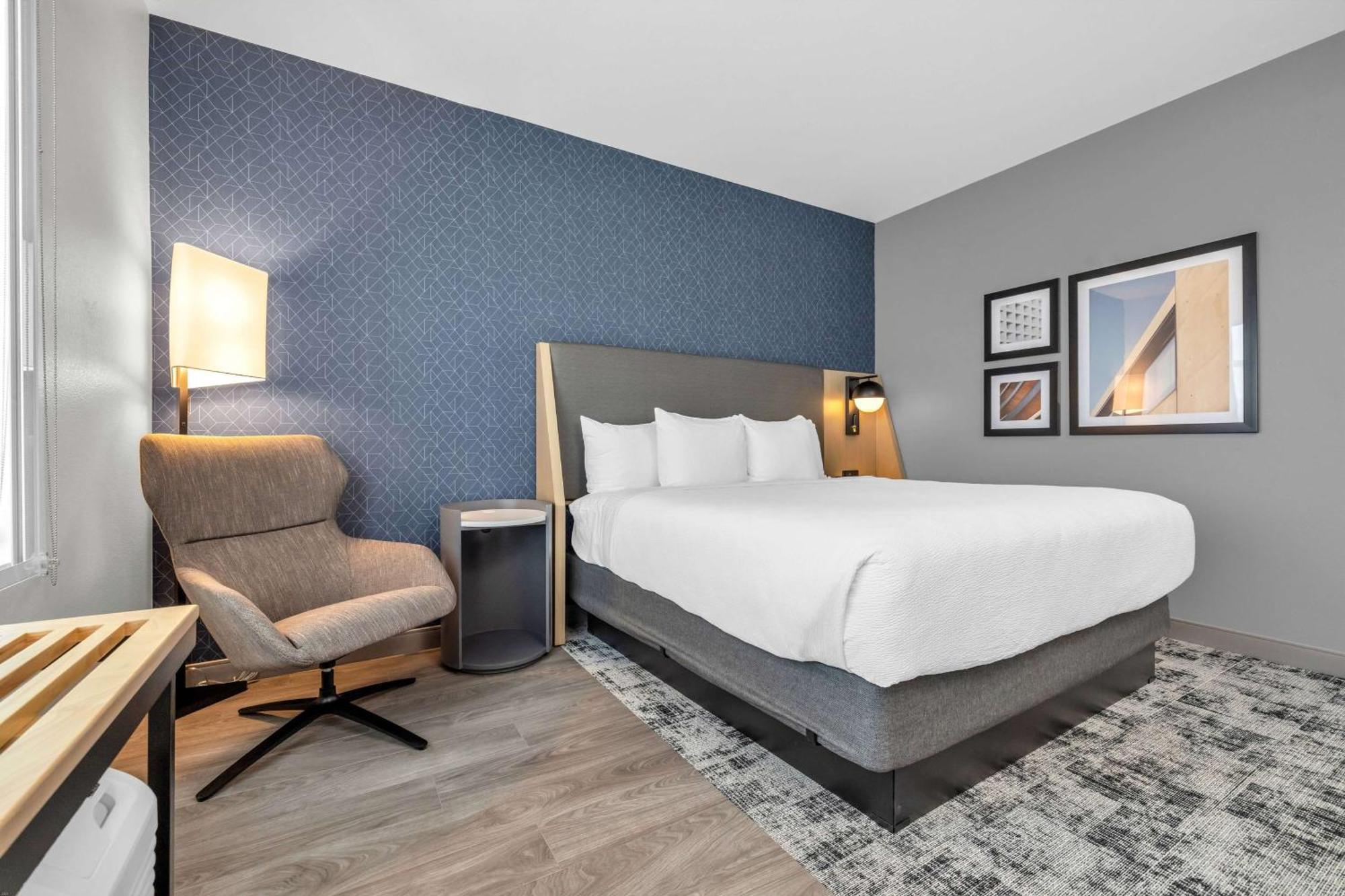 La Quinta Inn & Suites By Wyndham San Jose Airport-Downtown Zewnętrze zdjęcie