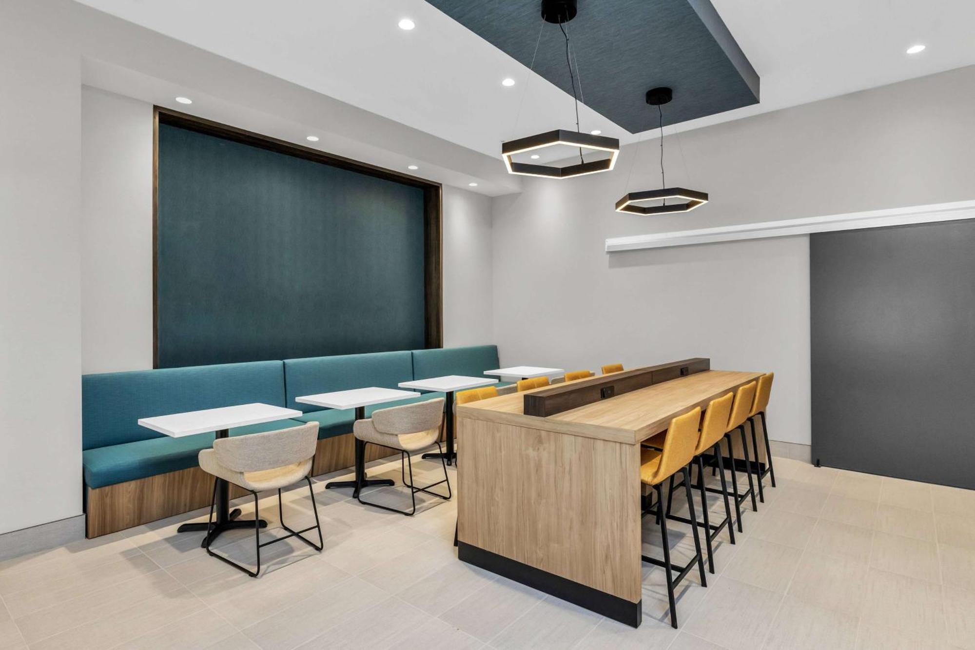 La Quinta Inn & Suites By Wyndham San Jose Airport-Downtown Zewnętrze zdjęcie