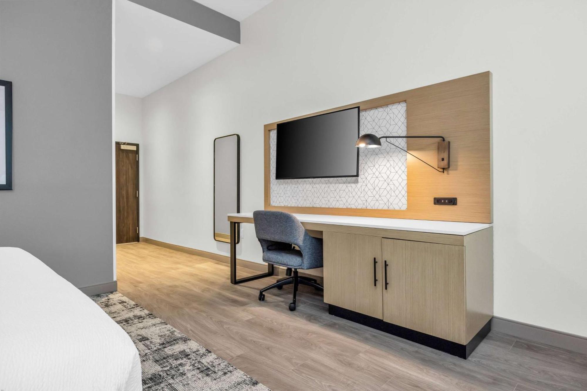 La Quinta Inn & Suites By Wyndham San Jose Airport-Downtown Zewnętrze zdjęcie